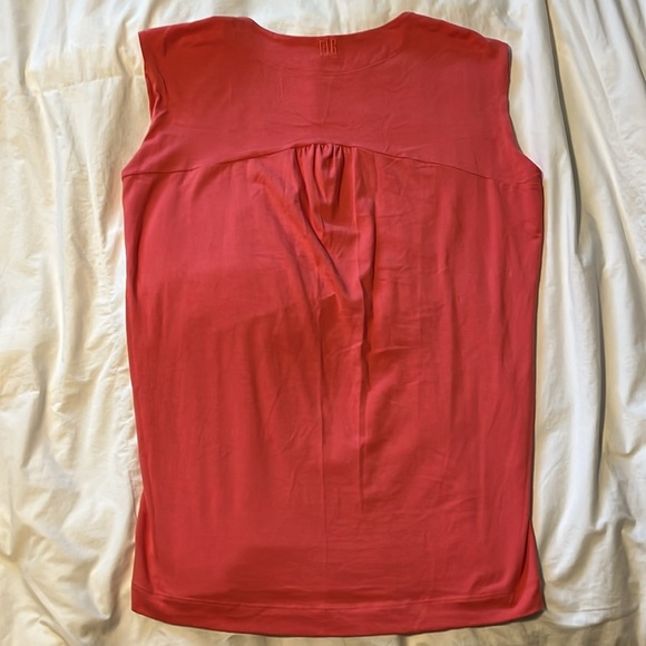 Fig sleeveless top - Picture 2 of 2